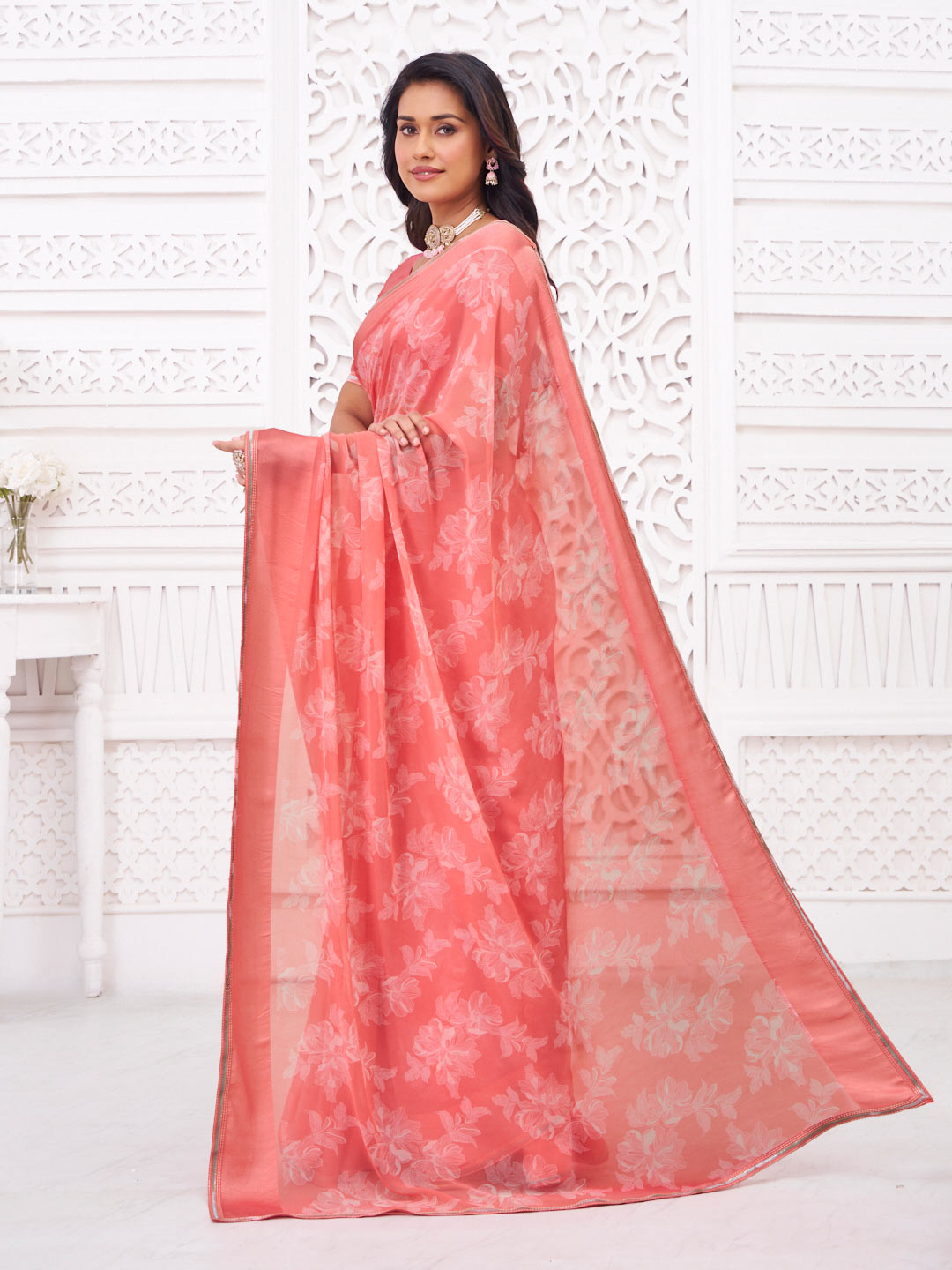 lightweight summer saree look