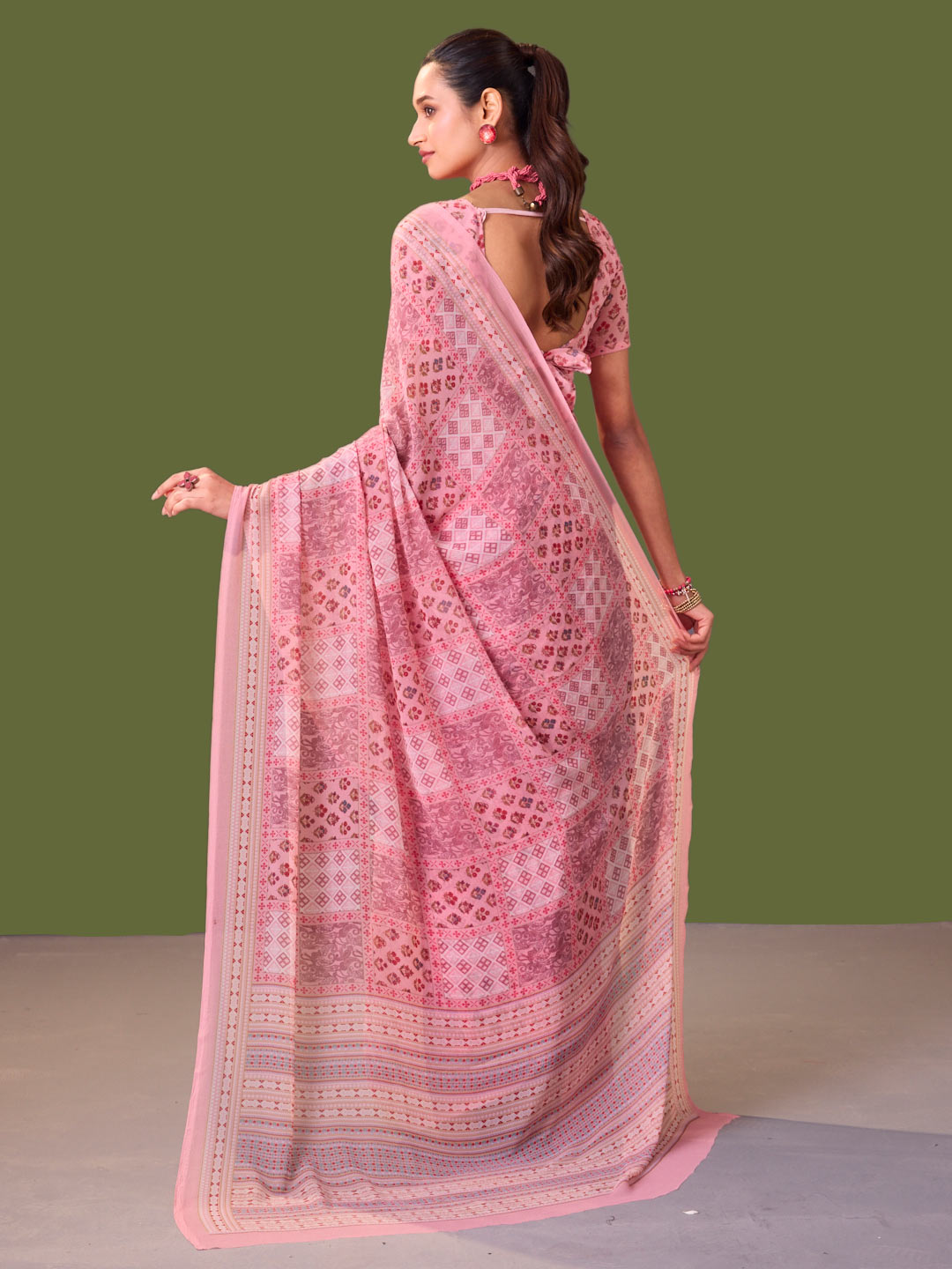 Laxmipati Dillagi Pink Georgette Floral Saree
