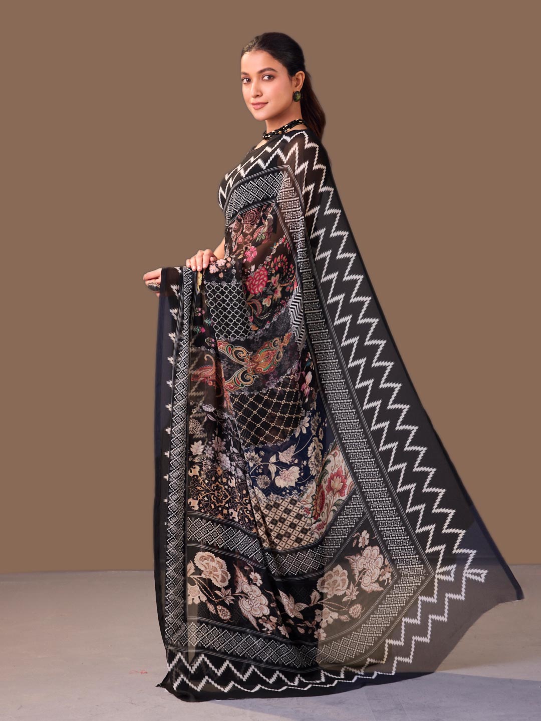 Laxmipati Dillagi Black Georgette Floral Saree