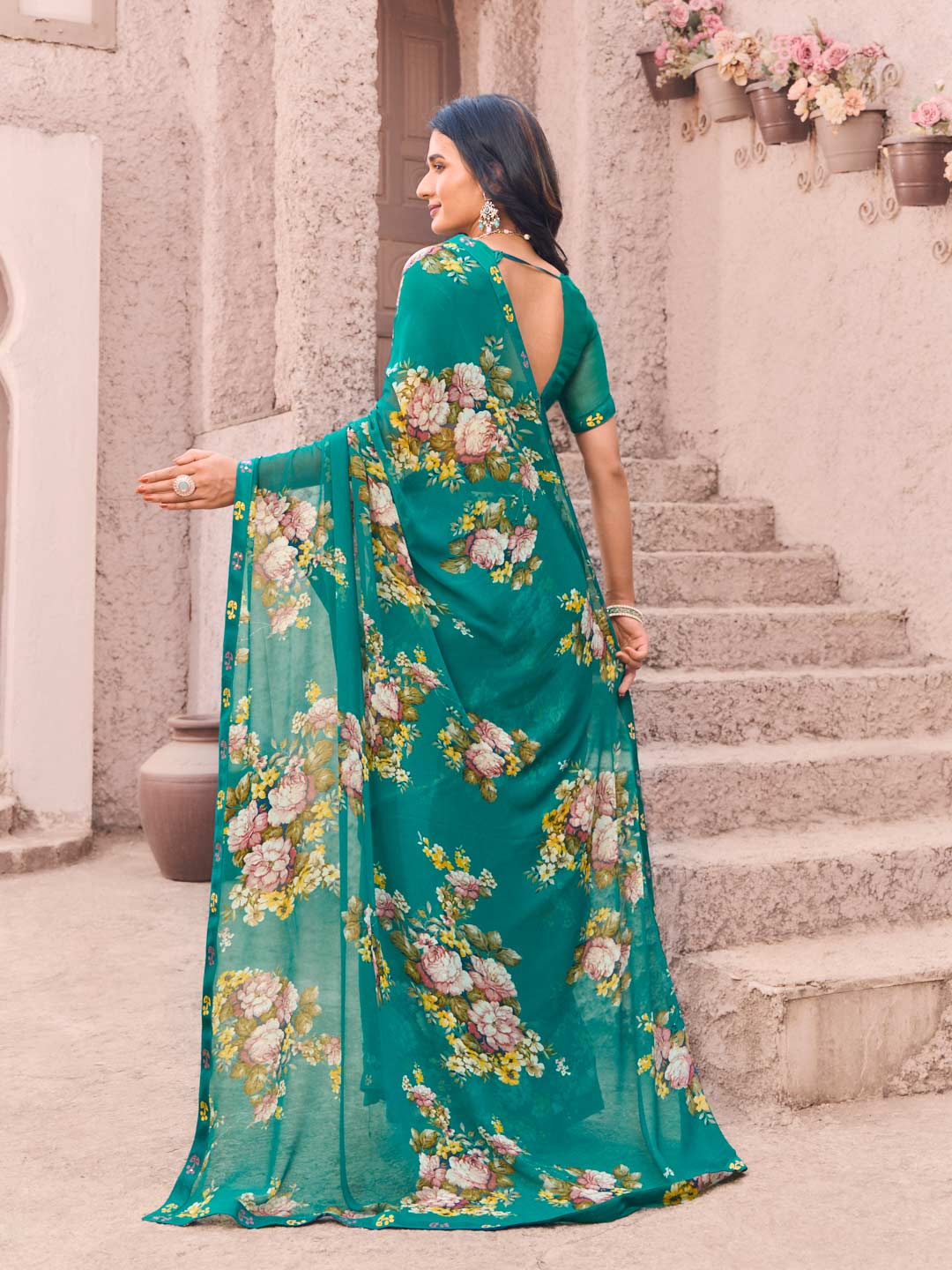 lightweight saree drape style