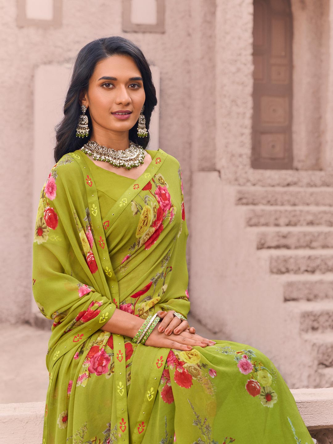 lightweight saree styling
