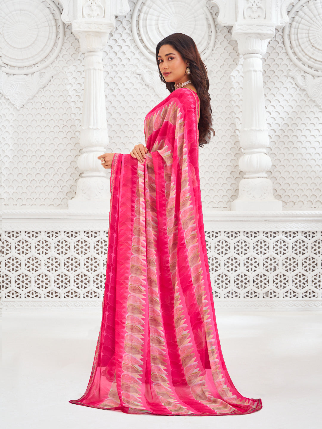 Laxmipati Kamya Pink Georgette Geometric Printed Saree