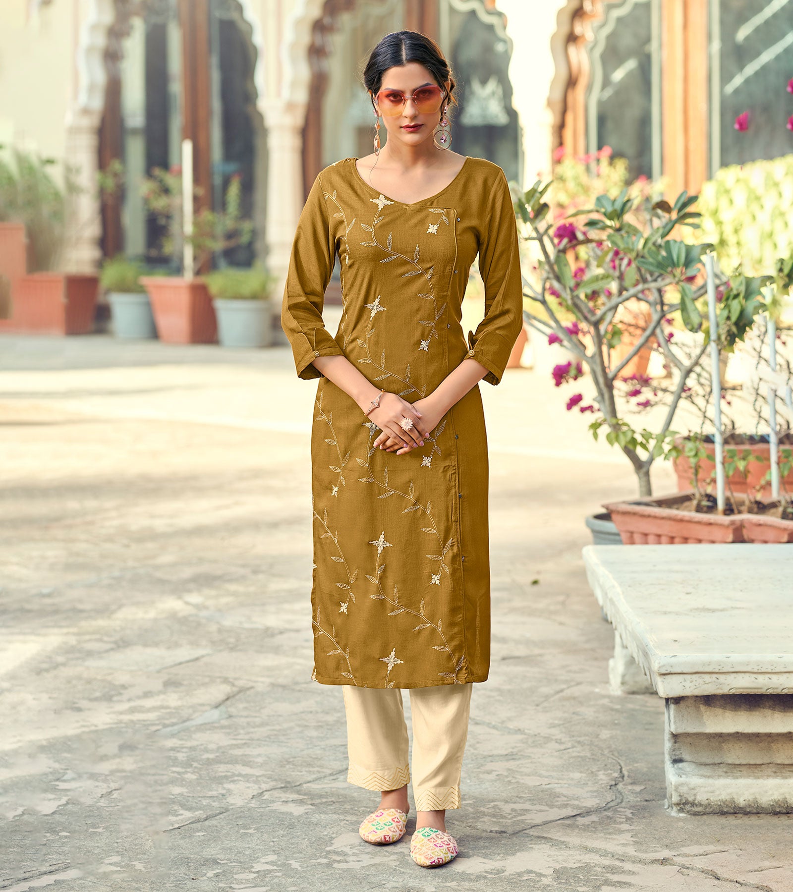 Laxmipati Rayon Slub Dijon Mustard Straight Cut Kurti With  Mask