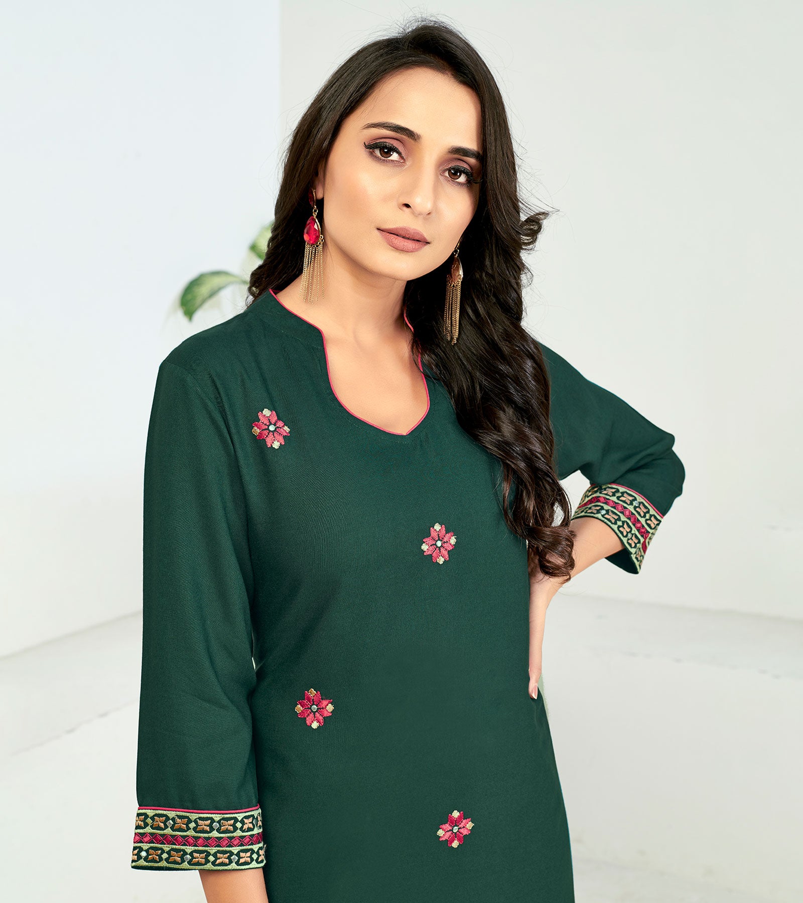 Laxmipati Rayon Forest Green Straight Cut Kurti With Pant