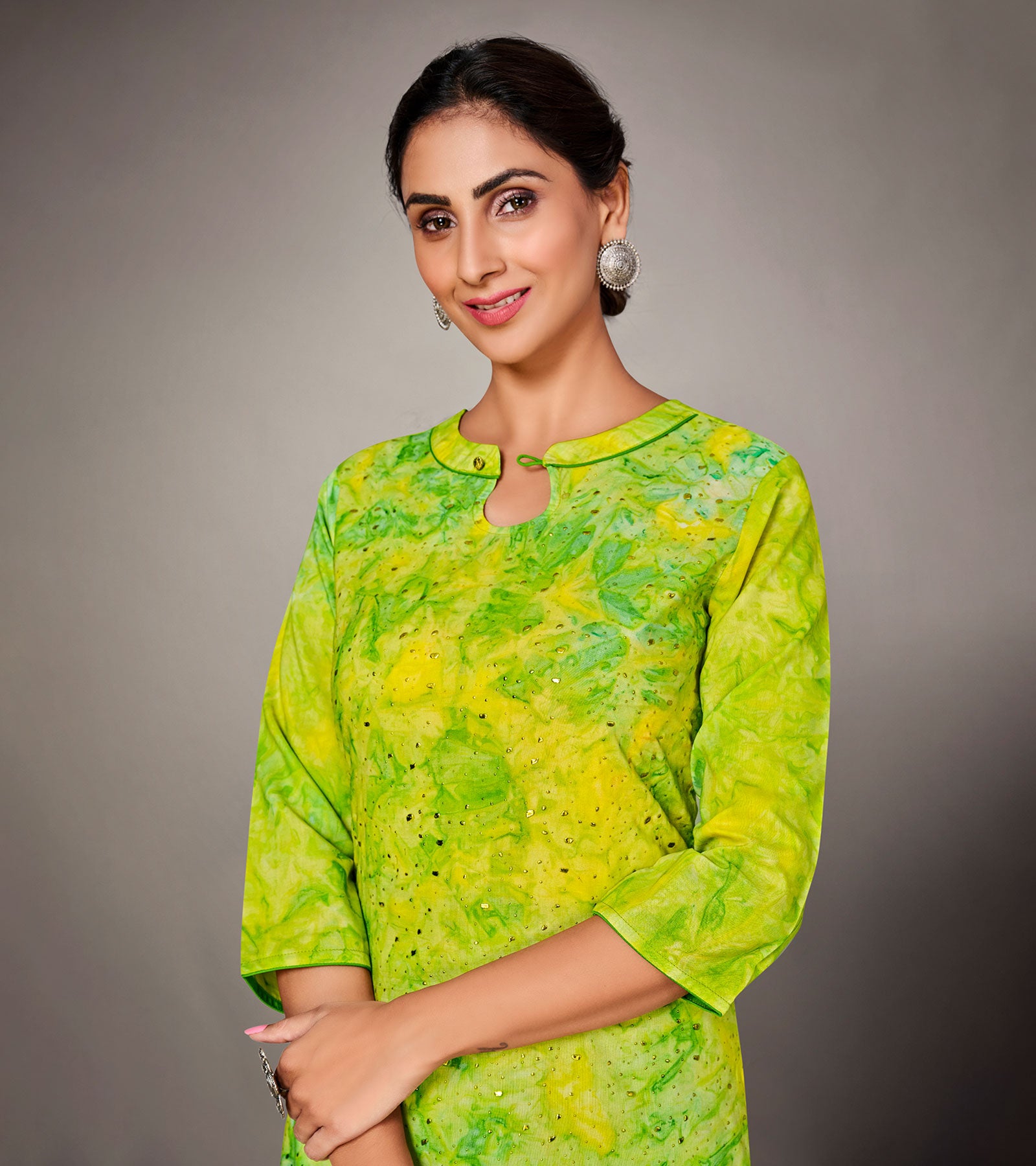 Lemon Green Full Suit With Onion Colour Dupatta - Aman Sandhu Boutique