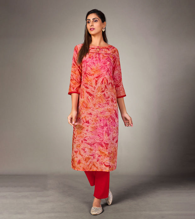 Laxmipati Mosul Cotton Rasbberry Red Straight Cut Kurti With Pant & Mask