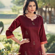 Laxmipati Rayon Slub  Mahogany Maroon Straight Cut Kurti With Mask