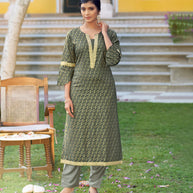 LAXMIPATI VISCOSE SLUB HEENA GREEN STRAIGHT CUT KURTI WITH PANT