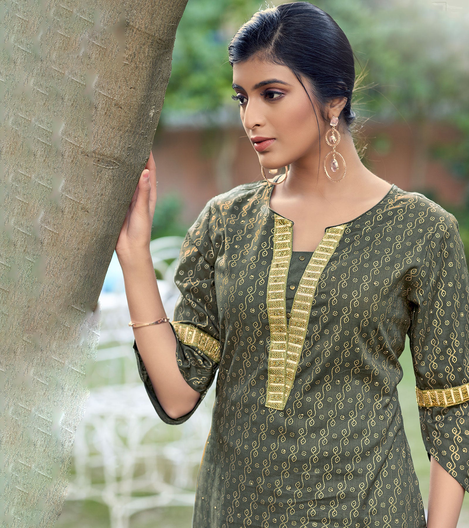 LAXMIPATI VISCOSE SLUB HEENA GREEN STRAIGHT CUT KURTI WITH PANT