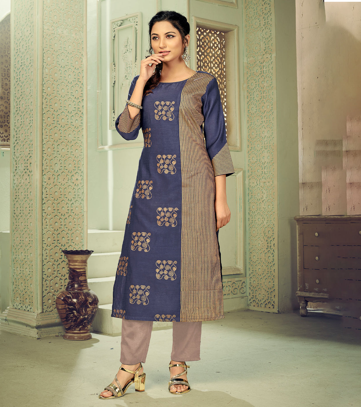 Laxmipati Linen Satin Peri Winkle Blue Straight Cut Kurti With Pant