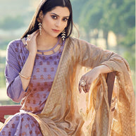 Laxmipati Taffeta Silk Light Grey Table Print Top With Fancy Dupatta And Pant