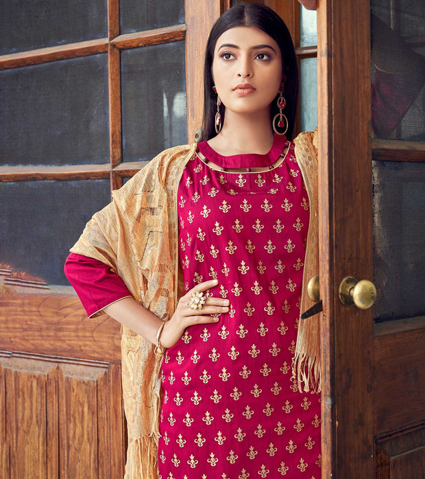 Laxmipati Taffeta Silk Bright Magenta Table Print Top With Fancy Dupatta And Pant