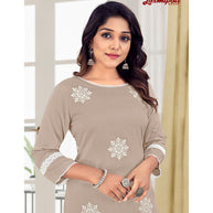 Laxmipati Muslin Tapestry Straight Cut Kurti With Pant