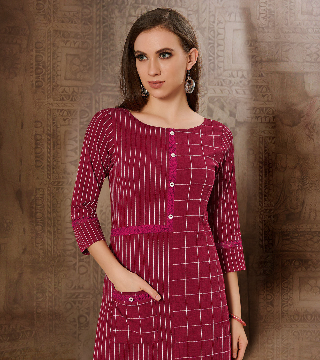 Laxmipati Chex & Strips stretchable Cotton Rustic Wine Side Pocket & Straight cut kurti with mask.